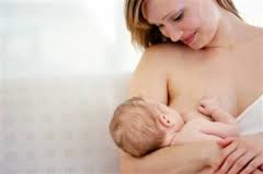 Manual ensina técnicas de amamentação para facilitar a vida das mães