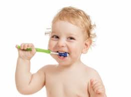Cuidados com a higiene bucal dos bebês
